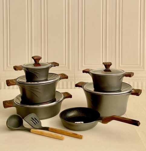 کاندید سرویس قابلمه 14 پارچه مدل سزار تیتانیوم دودی براق 14668