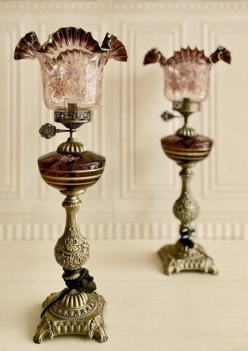 چراغ جفتی لاله لب چین پایه انتیک بنفش 14406