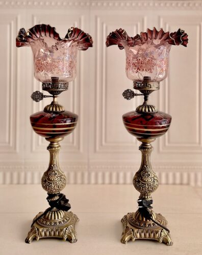 چراغ جفتی لاله لب چین پایه انتیک بنفش 14406